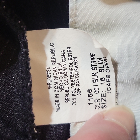 VANHEUSEN Boys' Black Pinstripe Flat Front Polyester Rayon Dress Pants - 16 Slim - Picture 8 of 16